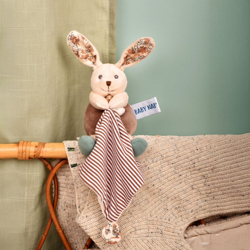  - les poupis - avec mouchoir lapin marron beige rayé 18 cm 